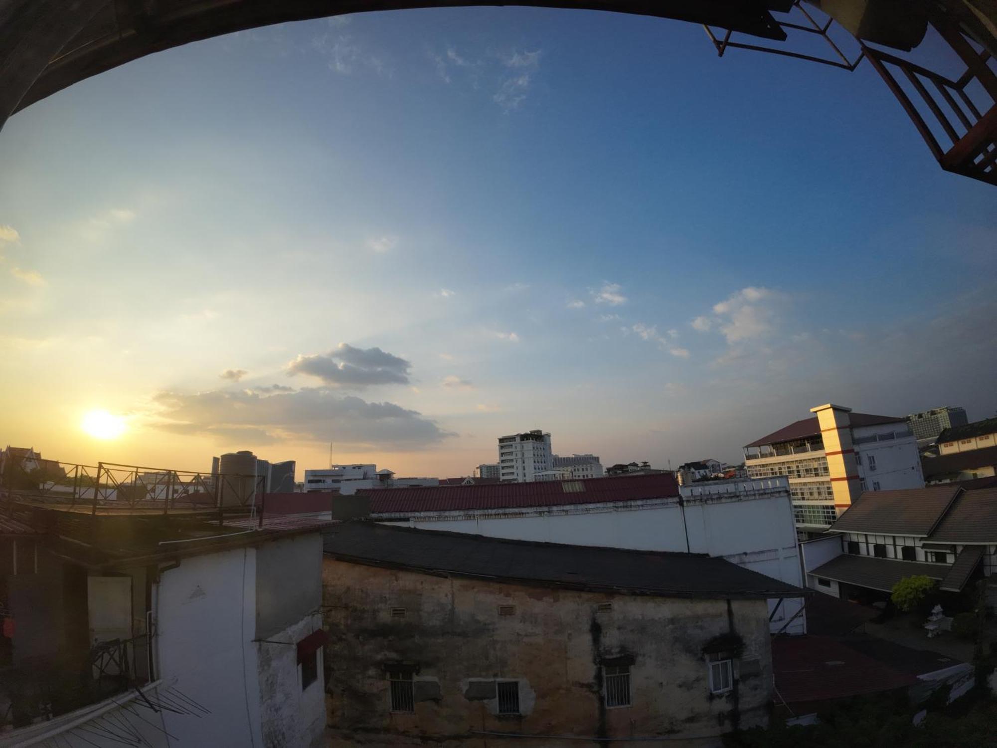 Intouch Guest House Vientiane Eksteriør bilde